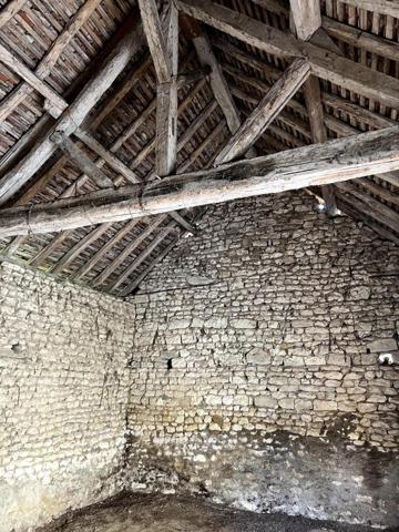 Grange sur terrain constructible