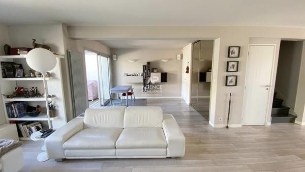 VIROFLAY - Rive Droite - Maison de 4 chambres. 1 150 000 € **  - Référence  727-C