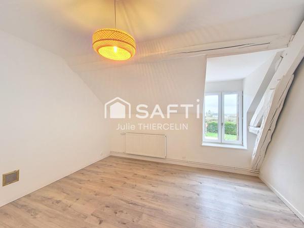 Maison 3 chambres avec terrain d'environ 1 512 m²