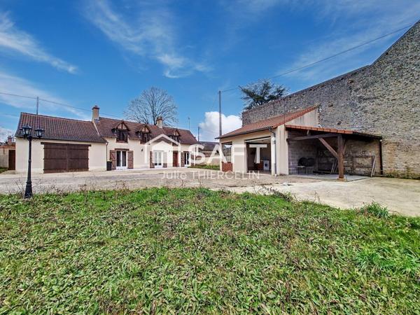 Maison 3 chambres avec terrain d'environ 1 512 m²