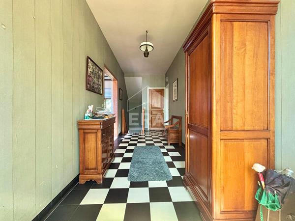 Maison 8 pièces 4 chambres sous-sol total