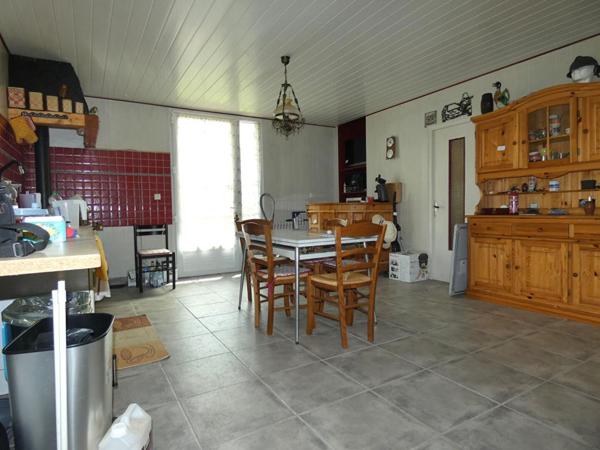 Maison115 m2 / 3 chambres / sous-sol / grand garage / terrain 1548m²