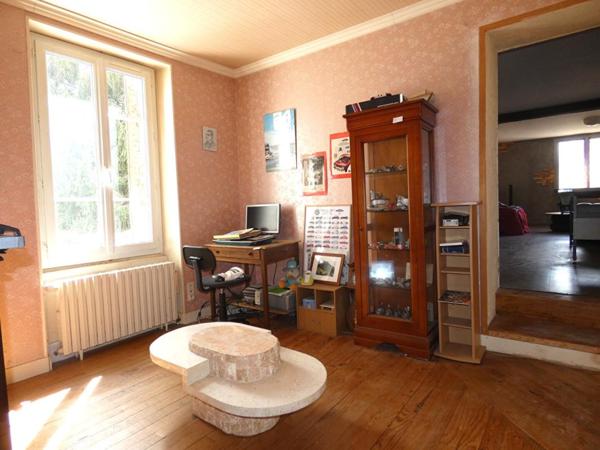 Maison115 m2 / 3 chambres / sous-sol / grand garage / terrain 1548m²