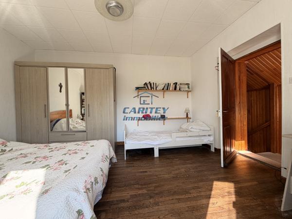 Maison individuelle plain pied en pierre – 90 m² – 3 chambres – Terrain 1 468 m²