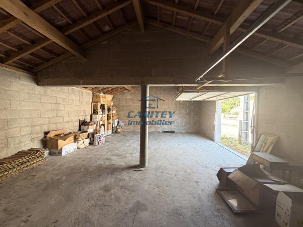 Maison individuelle plain pied en pierre – 90 m² – 3 chambres – Terrain 1 468 m²