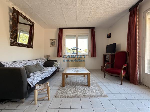 Maison individuelle plain pied en pierre – 90 m² – 3 chambres – Terrain 1 468 m²