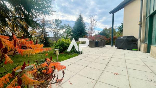 Maison d'architecte ? volumes, lumière et prestations haut de gamme €862 000 ** - Référence 1459