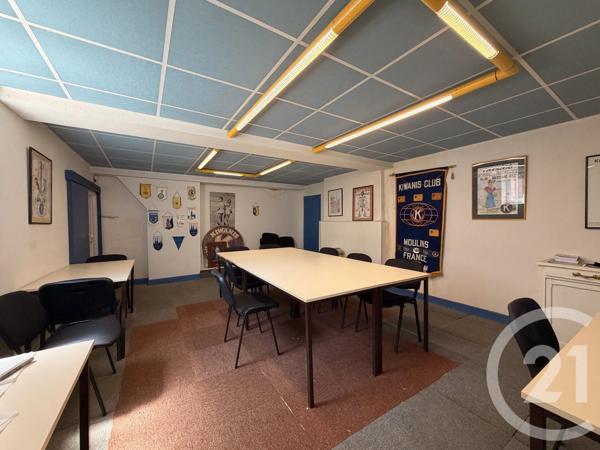 à vendre  122 m 2   MOULINS  - 03