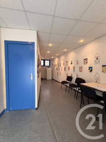 à vendre  122 m 2   MOULINS  - 03