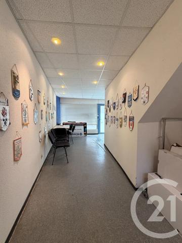 à vendre  122 m 2   MOULINS  - 03