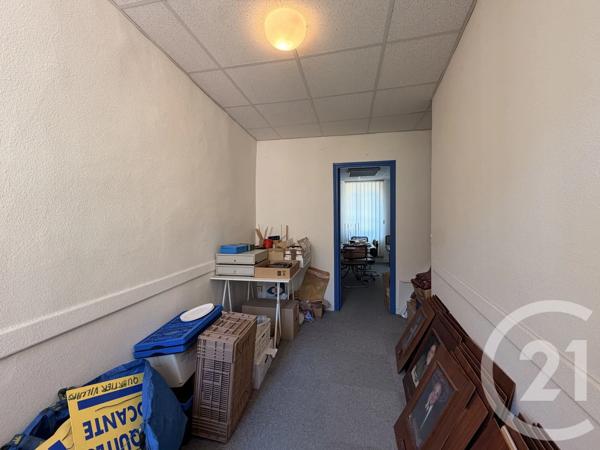 à vendre  122 m 2   MOULINS  - 03