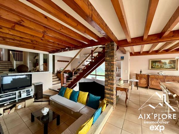 Maison de caractère 204 m² – Terrain 1 500 m² – BÉLIGNEUX (01360)