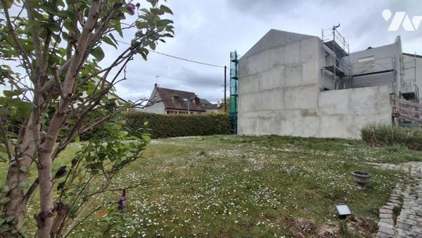 Sur la commune de GAGNY (Seine Saint Denis) Terrain à bâtir (à viabiliser)