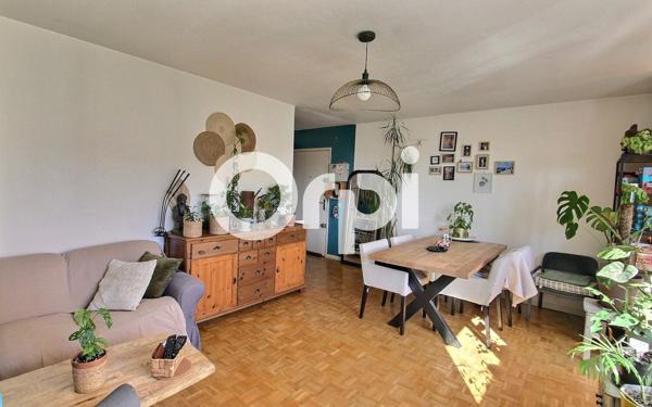 Appartement à vendre    4 pièces • 79,97 m2 Marseille 11