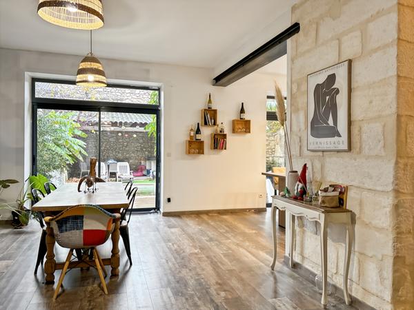 Châteaurenard (13160) Maison de ville rénovée 4 chambres avec bassin et garage