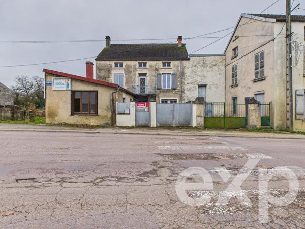 Maison individuelle de 151 m² 5 pièces, 3 chambres + cour de 37 m²