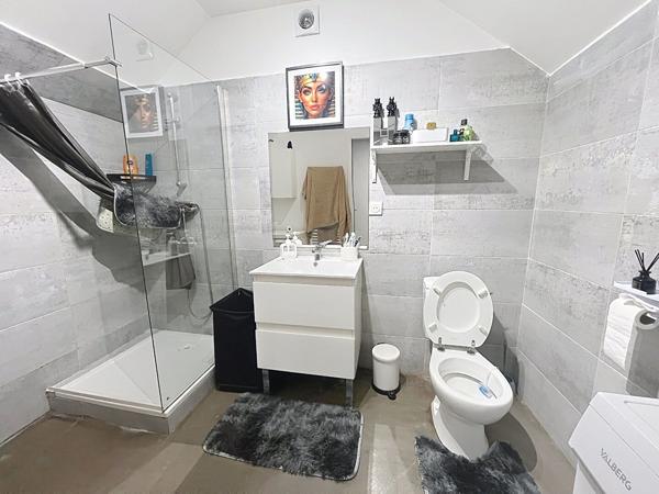 Gardanne - Immeuble de rapport- 140 m2 - 4 logements - beaux revenus locatifs