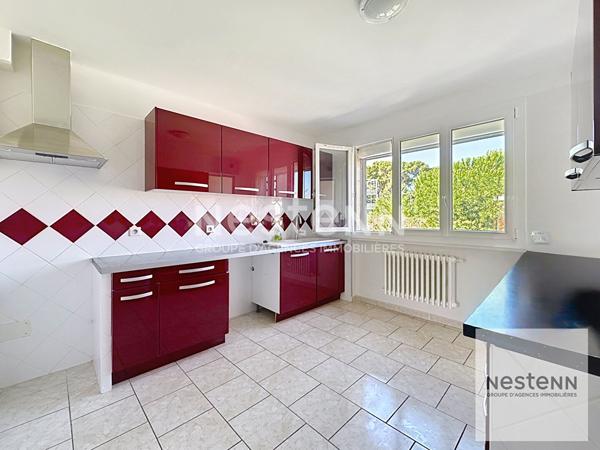ISTRES  : Appartement T4 à louer en dernier étage avec garage et parking