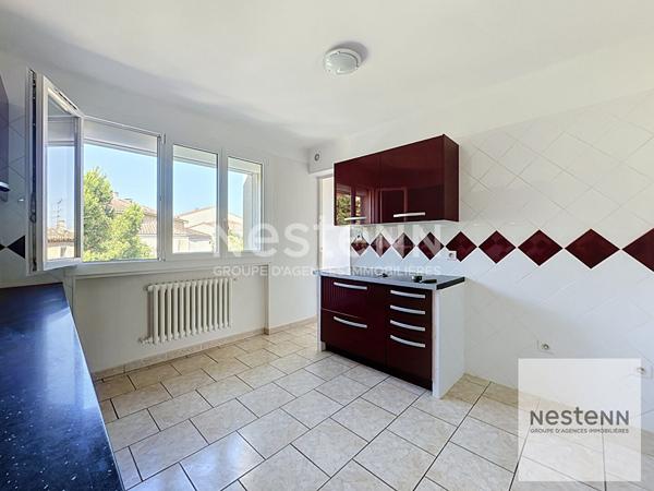 ISTRES  : Appartement T4 à louer en dernier étage avec garage et parking