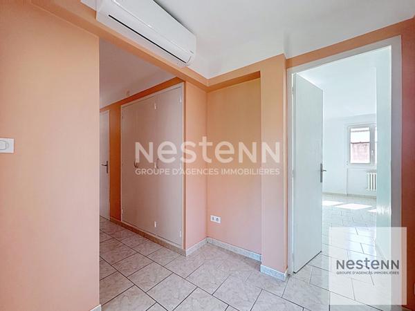 ISTRES  : Appartement T4 à louer en dernier étage avec garage et parking