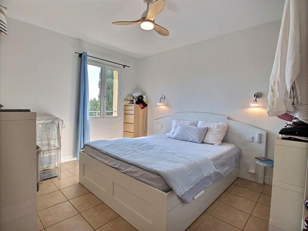 Appartement Vedène 2 pièce(s) 43.61 m2 avec balcon stationnement et piscine