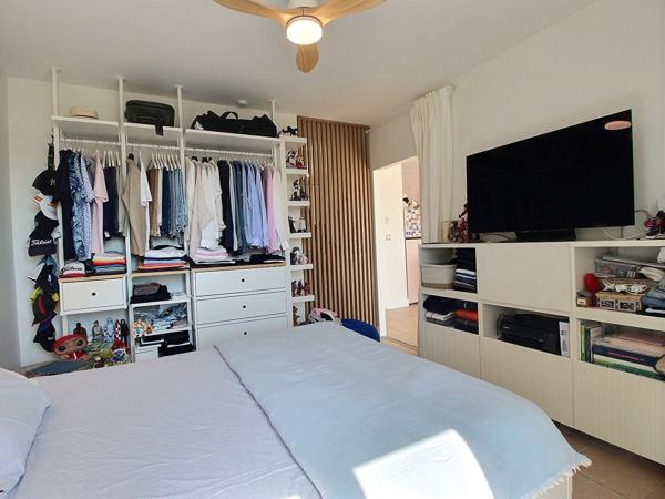 Appartement Vedène 2 pièce(s) 43.61 m2 avec balcon stationnement et piscine