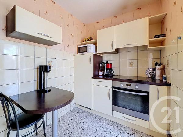 Maison à vendre  4 pièces - 97 m 2   ST POURCAIN SUR SIOULE  - 03