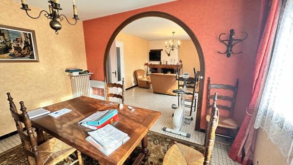 Vente / Maison à rénover à Saint-Pierre-du-Mont (40280)