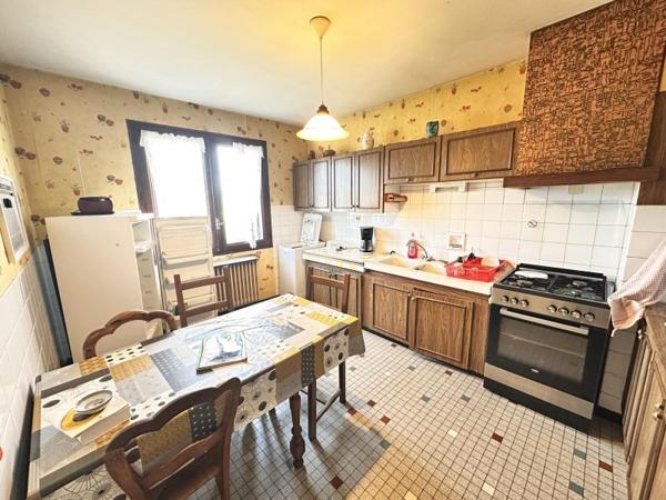 Vente / Maison à rénover à Saint-Pierre-du-Mont (40280)
