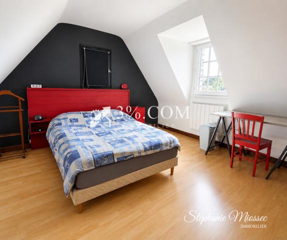 Maison 8 pièce(s) 6 chambre(s) 183 m²
