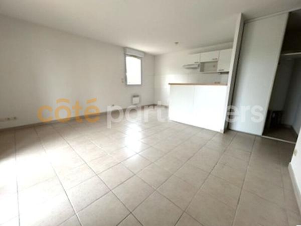 Vente
                Appartement53,97 m² - 3 Pièces -
                    CARCASSONNE (11000)