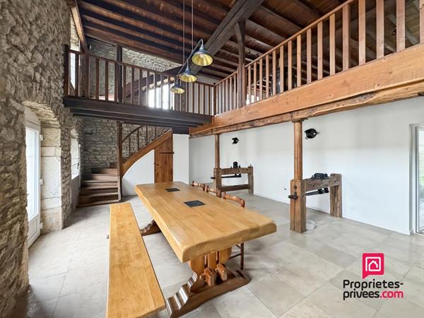 Moulin en pierres rénové 6 pièces 2ha de terrain