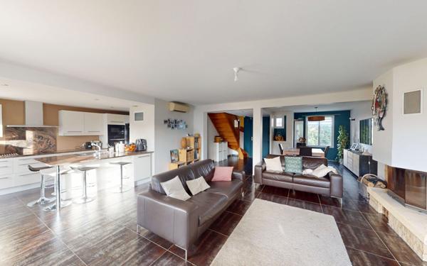 Maison à vendre    6 pièces • 152,66 m2 Bailly-Romainvilliers