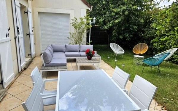 Maison à vendre    6 pièces • 152,66 m2 Bailly-Romainvilliers