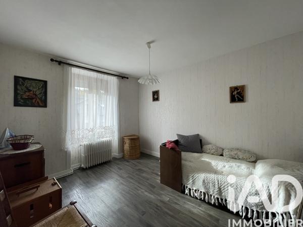 Maison à vendre 5 pièces 119 m² Châteauneuf-la-Forêt