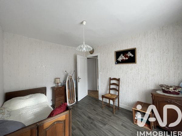 Maison à vendre 5 pièces 119 m² Châteauneuf-la-Forêt