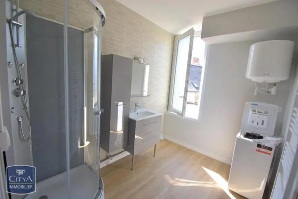 Appartement à louer 2 pièces 45.93m² Le Mans (72100)