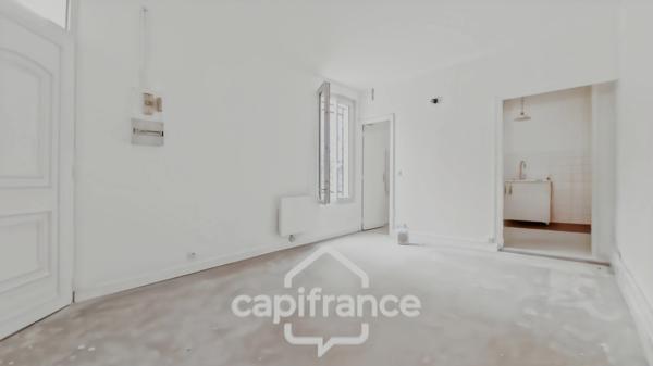 Montreuil, limite Vincennes-Studio 22,90 m2-8mn à pied RER A Vincennes,8 mn métro L9, 10 mn L1-Calme-Pas de vis à vis