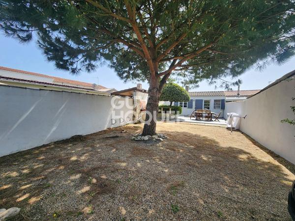 Maison à vendre à Saint-Georges-d'Oléron : un havre de paix entre terre et mer