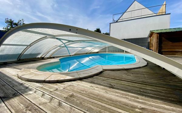 Maison à vendre    7 pièces • 165 m2 Séné