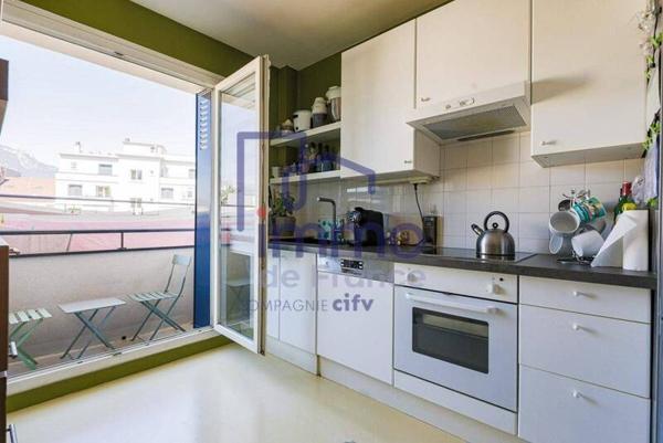 Appartement 3 pièces                                        - 38000 Grenoble Réf : VA6223-IMMODEFRANCE69