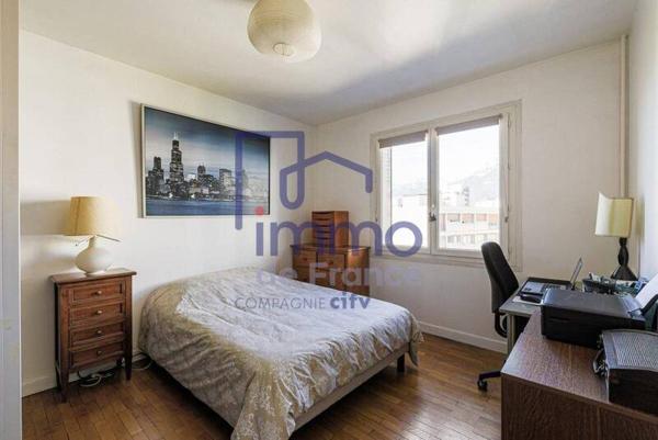 Appartement 3 pièces                                        - 38000 Grenoble Réf : VA6223-IMMODEFRANCE69