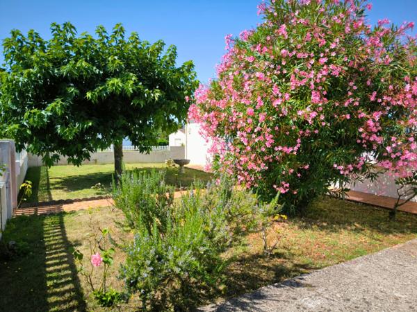 Maison plain-pied 137 m² SAINT-PORCHAIRE