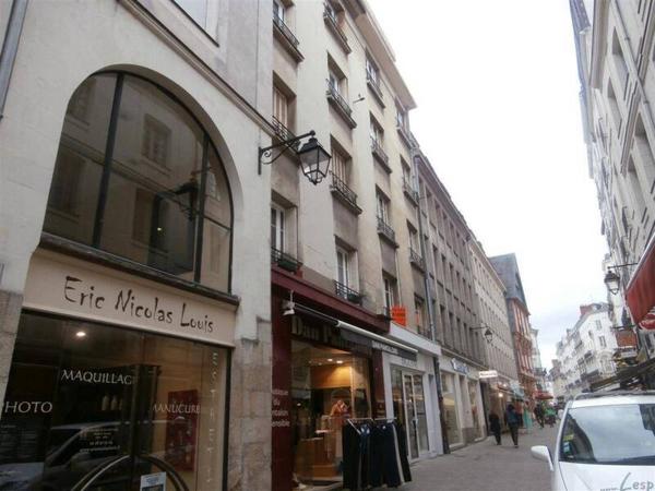 Appartement 2 pièces                                        - 44000 Nantes Réf : 12301