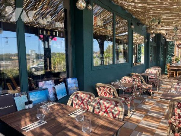 Idéalement situé à Saint-Cast-Le-Guildo au bord de l'Arguenon un restaurant  composé : 
D'une ...