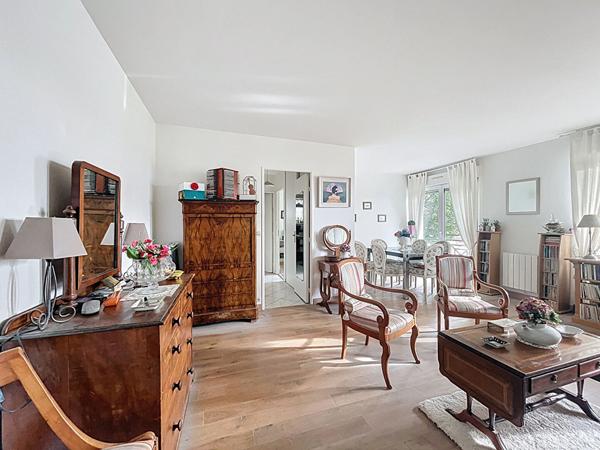 Appartement Suresnes 2 pièce(s) 59.90 m2