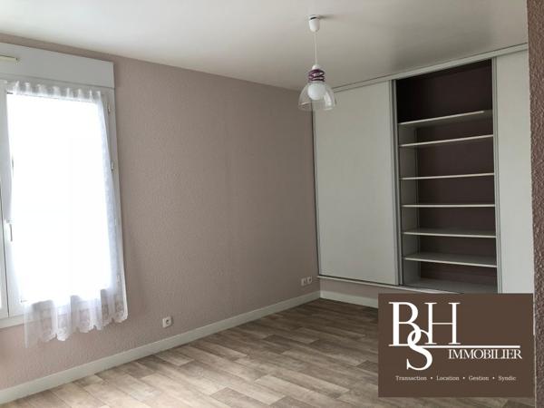 MONTBERNAGE STUDIO AVEC PARKING - 21.87 m2