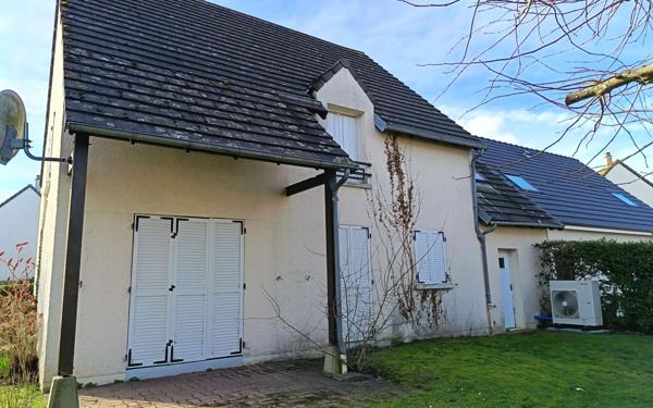 Maison à louer    5 pièces • 126 m2 Eu