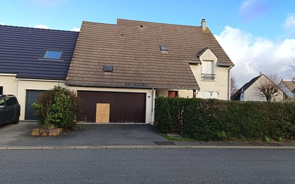 Maison à louer    5 pièces • 126 m2 Eu