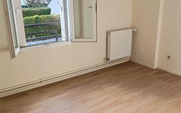 Maison à louer    5 pièces • 126 m2 Eu